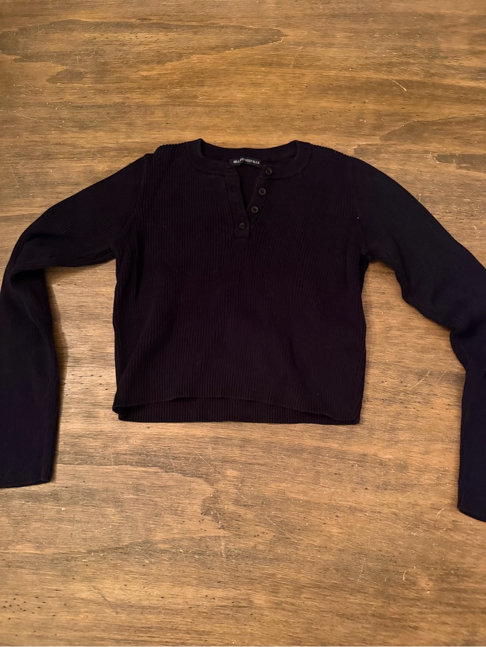 brandy melville new york cropped ribbed black buttoned sweater xs
